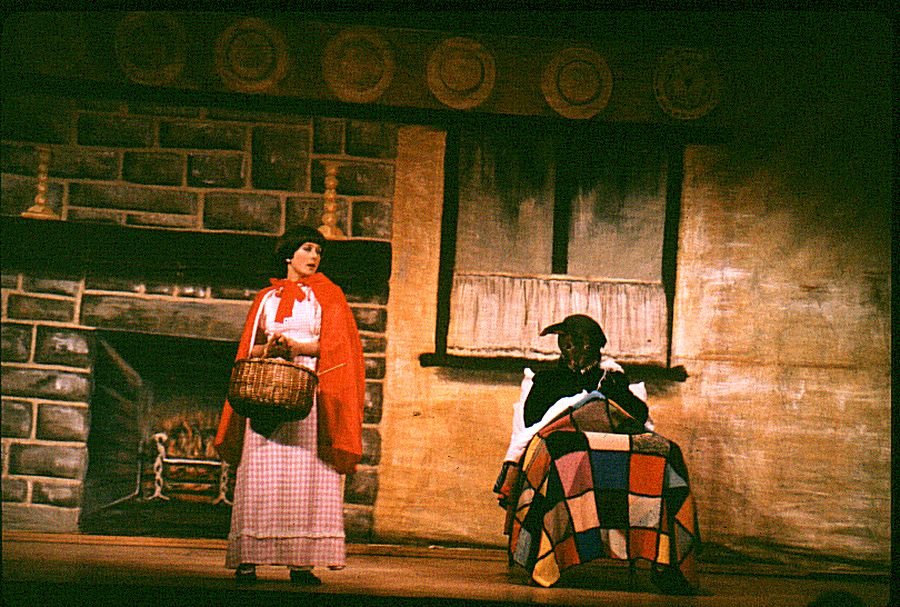 1982_Red_Riding_Hood__JTW__slides_017001-01.jpg