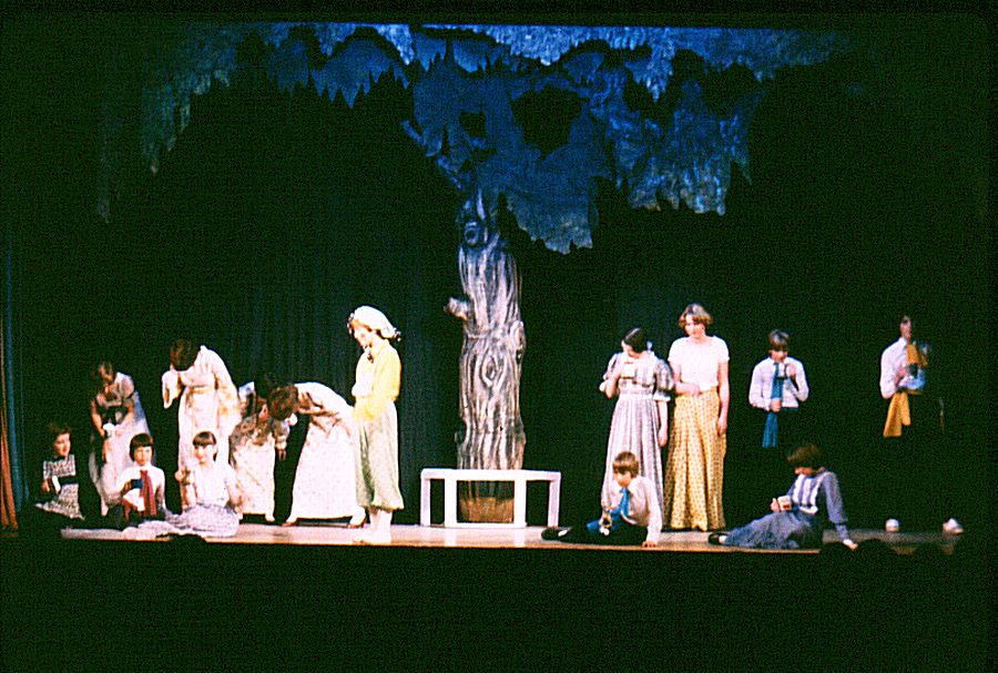 1982_Red_Riding_Hood__JTW__slides_049001-01.jpg